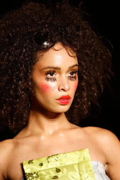Look 14